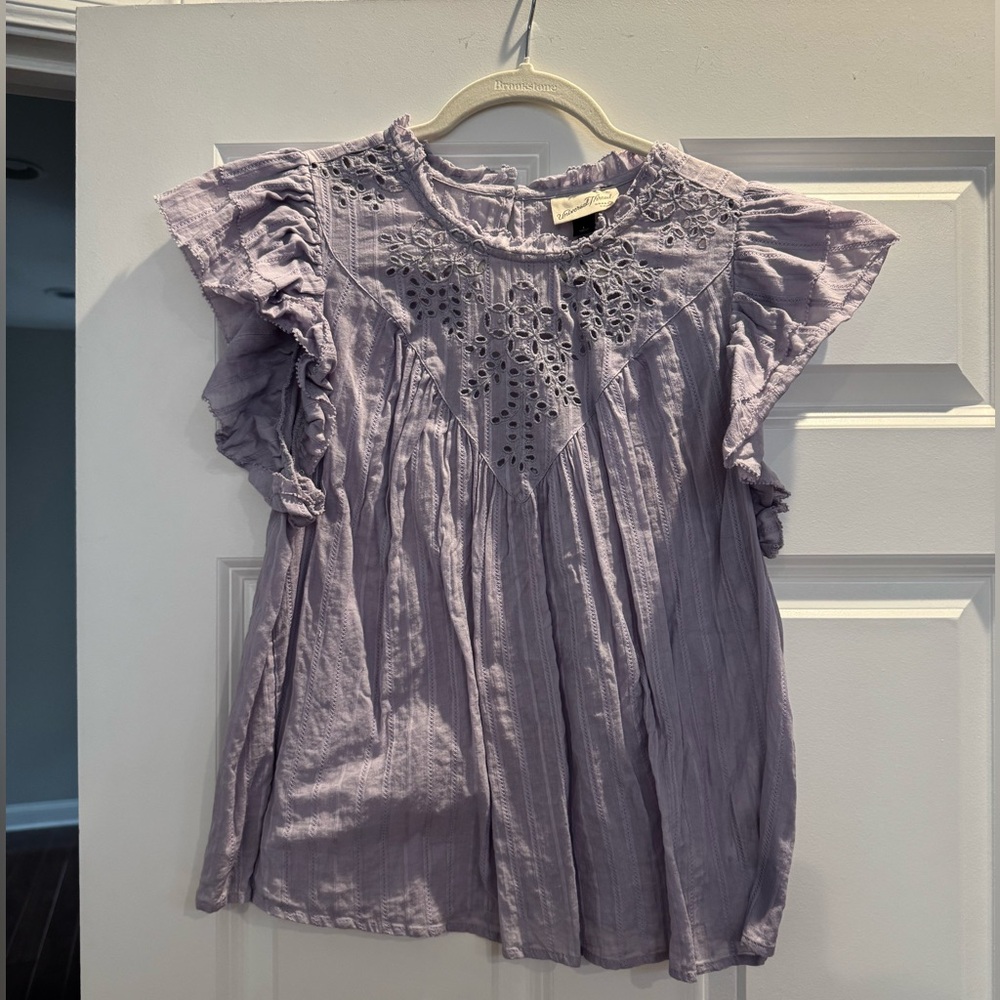 Universal Threads Lavender Blouse